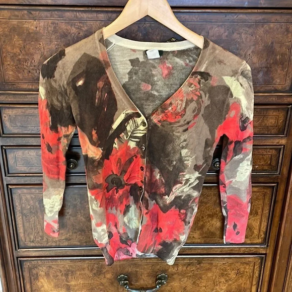 J.crew woman’s floral button down v neck sweater - Picture 1 of 7
